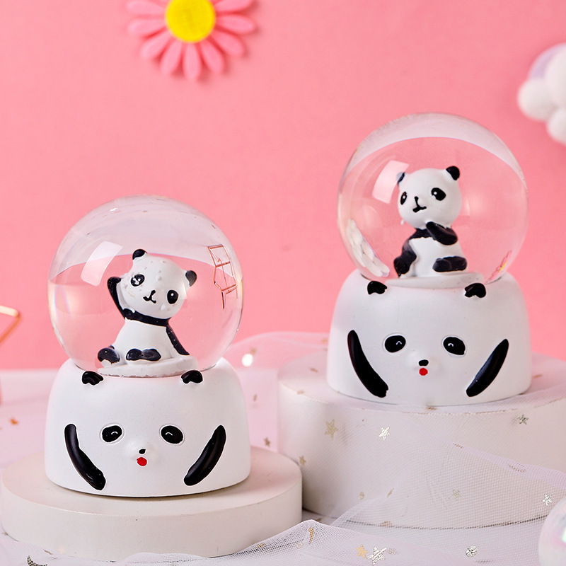 panda-kar-küresi-beyaz- Panda Büyük Boy Kar Küresi Işıklı, Müzikli, Püskürtmeli, 16 cm - Görsel 1