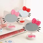 Hello Kitty Tarakli ve Standli Masaüstü Ayna, 21x20