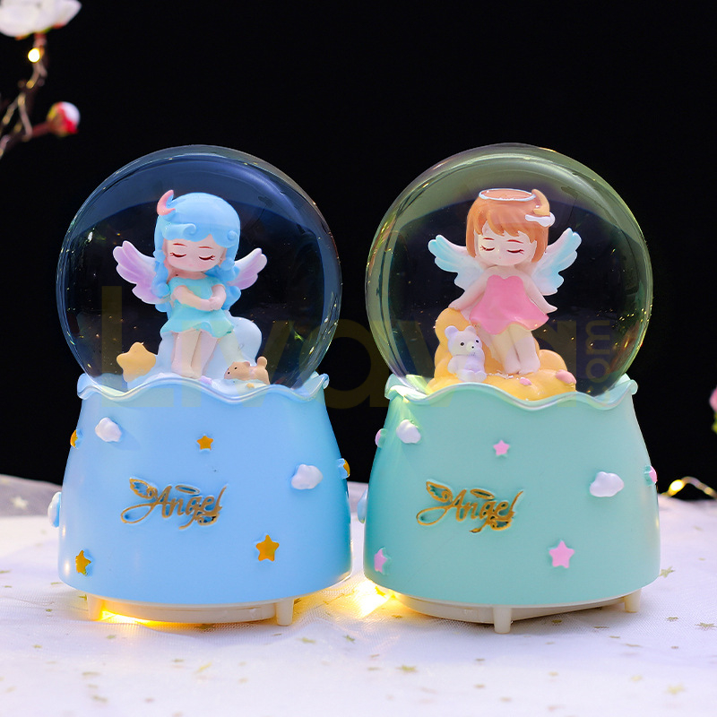 minik-periler-kar-küresi Minik Peri Büyük Boy Kar Küresi Işıklı, Müzikli, Püskürtmeli, 16 cm - Görsel 1
