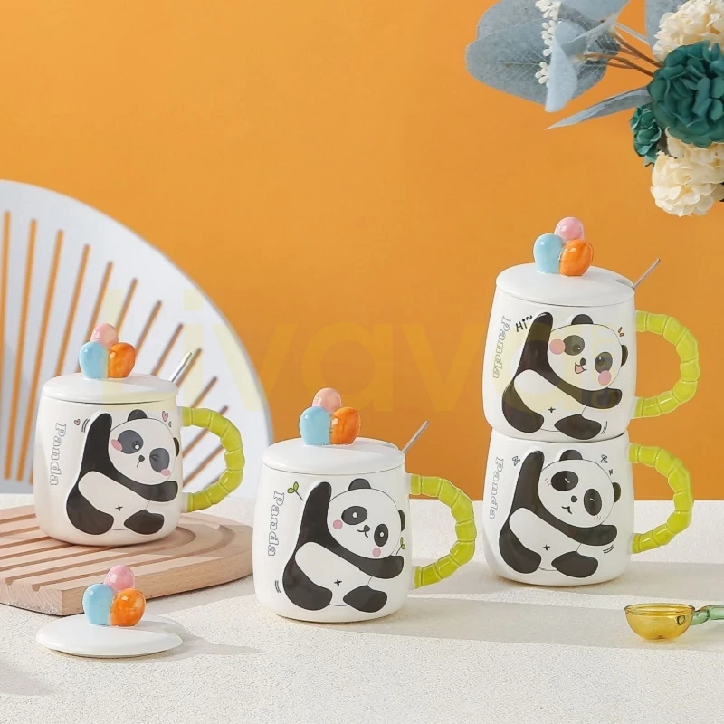 panda-seramik-kupa-kaşıklı Çiçek Detaylı Sevimli Panda Seramik Kupa Kapaklı Kaşıklı Özel Taşarım Bardak - Görsel 1