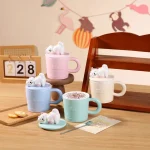 Uyuyan Kedi Figürlü Kapaklı Seramik Kupa Özel Taşarım Pastel Renkli Hello Kahve Bardaı