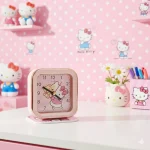 Hello Kitty Kare Masa Saati - Alarmlı ve Sessiz Akar Masaüstü Saat